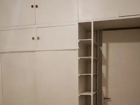 Amenábar 2000, Piso 1°