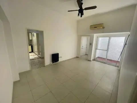 VENTA PH 3 AMBIENTES CABALLITO CON PATIO 