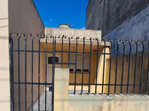 Alquiler vivienda 2 amb con patio