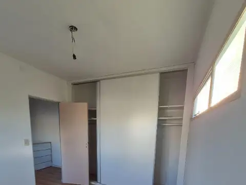 Departamento en Alquiler con 1 cochera