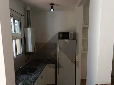 CASA EN EXCELENTE ZONA TURÍSTICA.