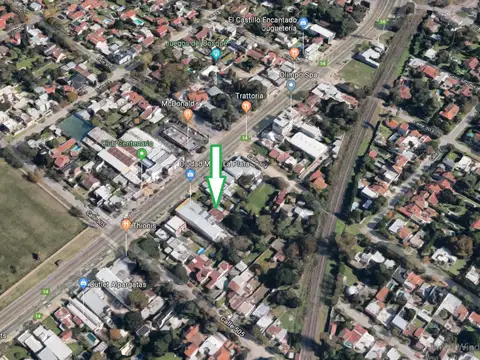 Cno. Centenario e/ 504 y 505