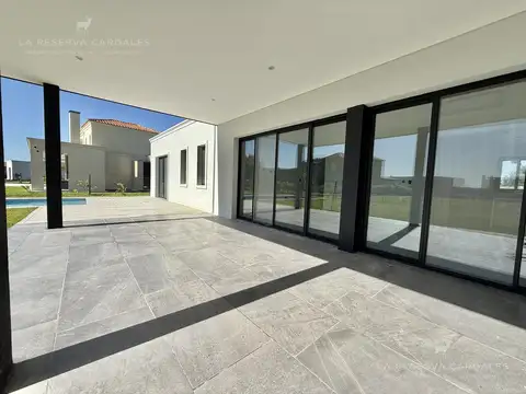 Casa en Alquiler al Oeste