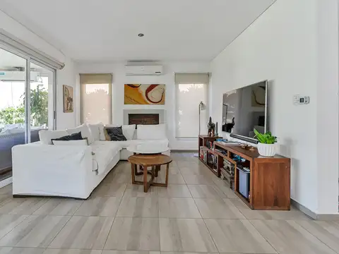 Casa en Alquiler de 3 dormitorios
