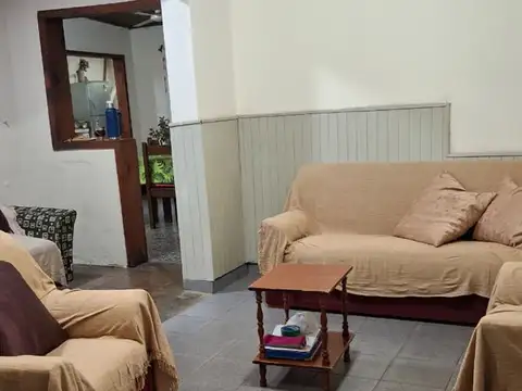 Casa B° 96 viv, Zona Sur
