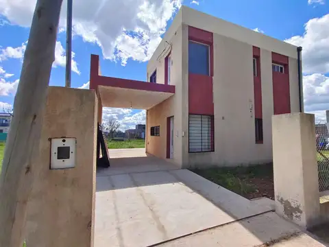 VENTA | PERMUTA -  Casa 2 dormitorios -  Barrio Tierra de sueños 3, Roldán.
