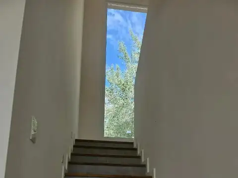 RUTA 2 - HARAS DEL SUR 3 - RESIDENCIA A ESTRENAR