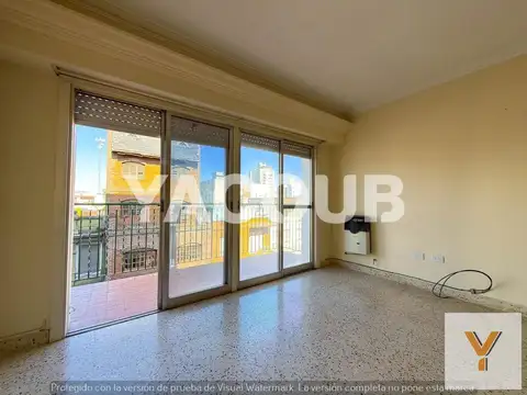 Departamento 4 ambientes con 2 baños
