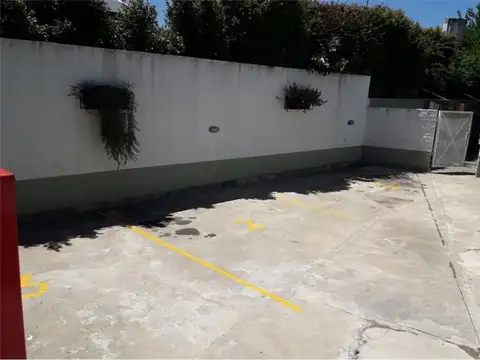 Depto Tipo Casa en Venta con 1 cocheras