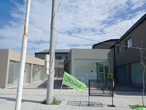 LOCALES EN VENTA - EN LOS LAPACHOS PÉREZ