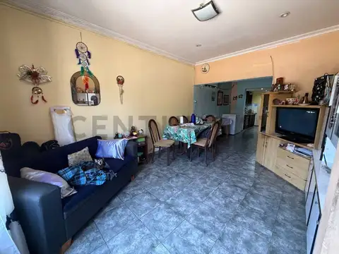 Casa 3 ambientes con 1 baño