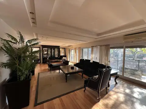 Av Del Libertador 4612 , Piso 1