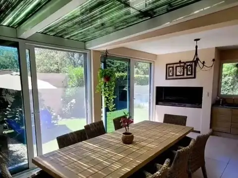 Casa en Venta en Manuel Alberti, USD 185.000