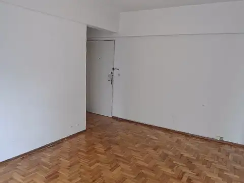 Avenida Monroe 4000, Piso 1°