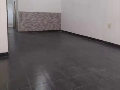 Depto Tipo Casa en Venta en Santos Lugares, USD 110.000