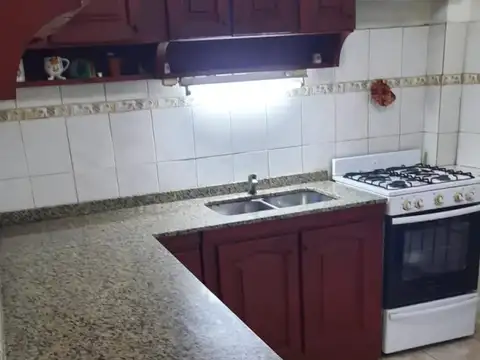 Depto Tipo Casa en Venta de 4 ambientes