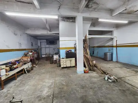 GALPÓN DE 700 M² EN CABA, POMPEYA