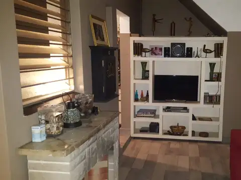 MUY LINDO PH  CON PATIO EN MUNRO