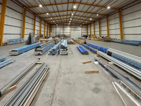 Galpón en venta Polo 52 con red incendio. Oportunidad