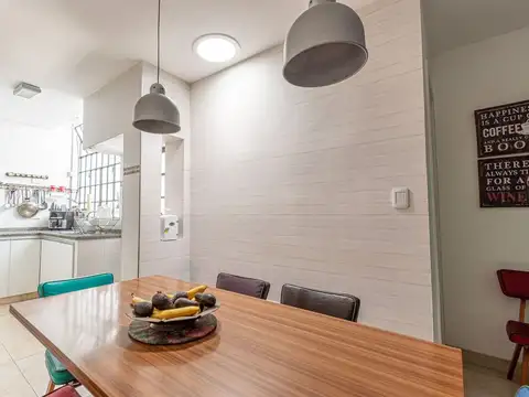 Depto Tipo Casa 4 ambientes con 3 baños