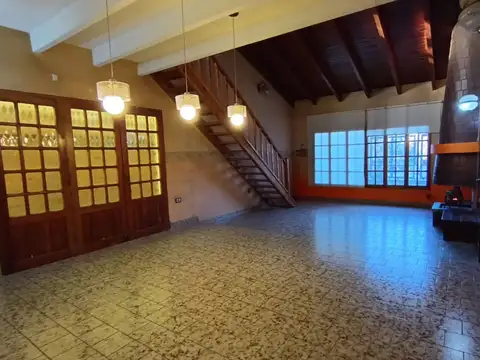 Casa en Alquiler de 3 dormitorios