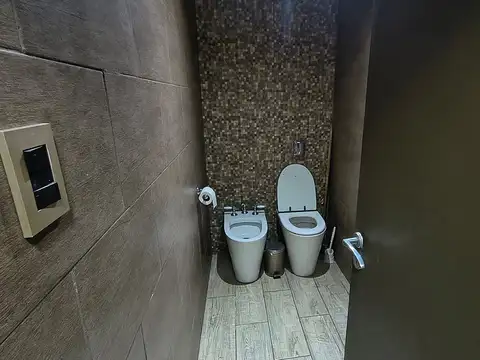 Casa 6 ambientes con 3 baños