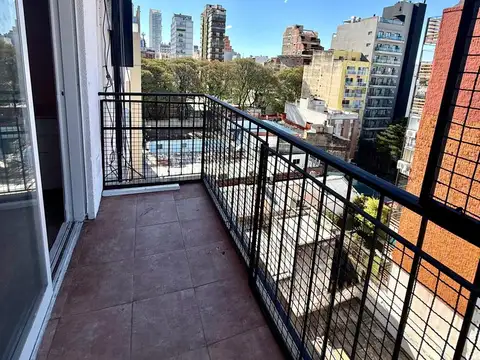 Departamento 2 amb sobre Av Cabildo