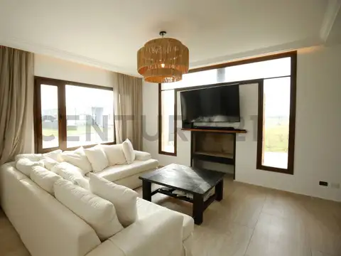 Casa en venta en Puerto Nizuc a la laguna