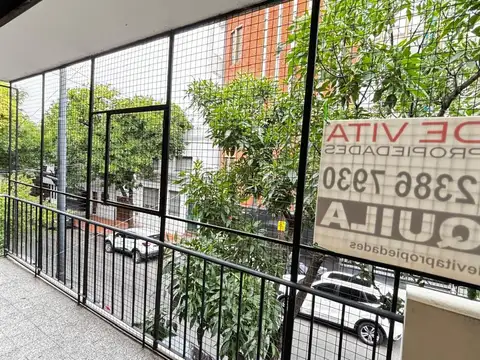 Coronel Ramón Lorenzo Falcón 3200, Piso 1