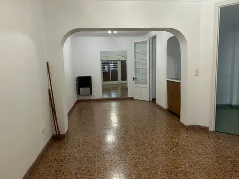 Depto Tipo Casa en Alquiler de 2 dormitorios