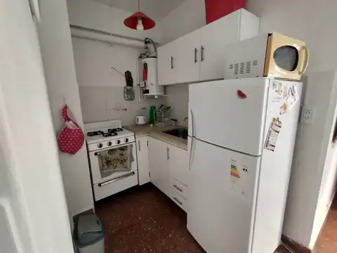 Luminoso dos ambientes a un pasito de todo