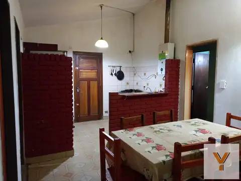 Casa en venta - 5 Dormitorios 2 Baños - 402Mts2 - San Eduardo del Mar