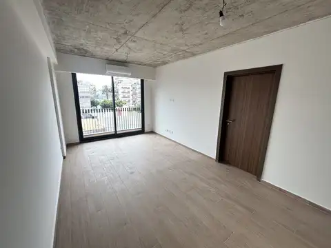  EDIFICIO FULL AMENITIES CON BALCON Y COCHERA FIJA Y CUBIERTA 