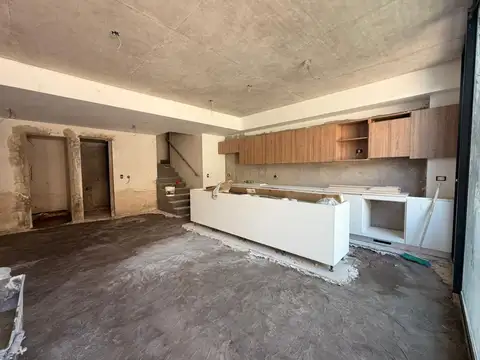Depto 4 Ambientes  con pileta  propia - SAAVEDRA