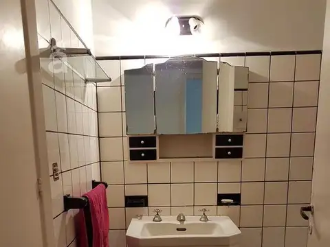 Depto Tipo Casa en Venta 60 años