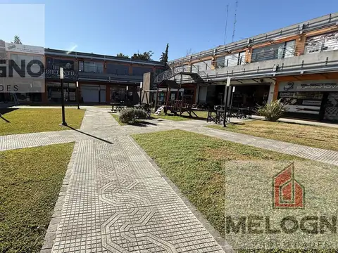 Local - Francisco Alvarez Solares Open Shop - Bajada Gorriti