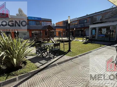 Local en Venta en Francisco Álvarez, USD 68.000