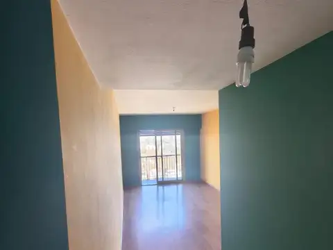 Departamento con vista al rio cerca de centro comercial