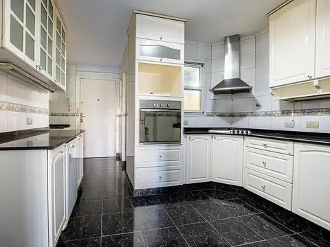 Departamento en Alquiler con 1 cocheras