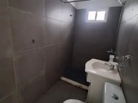 Depto Tipo Casa 2 ambientes con 1 baño