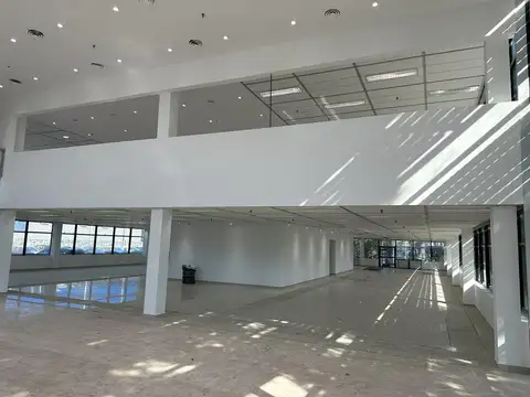Oficina Monoambiente con 5 baños