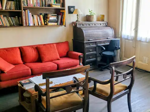 PH DE 6 AMBIENTES AL FRENTE .BALCON .