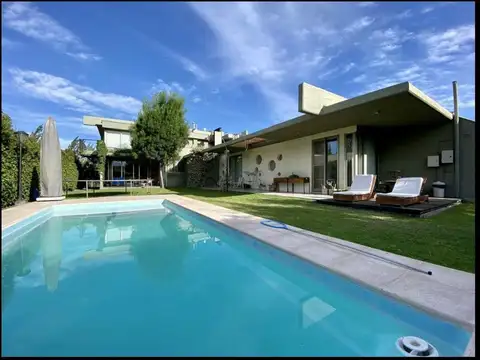 Casa en Venta de 4 dormitorios