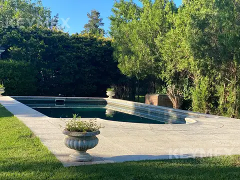 Casa 2 ambientes con 1 baño