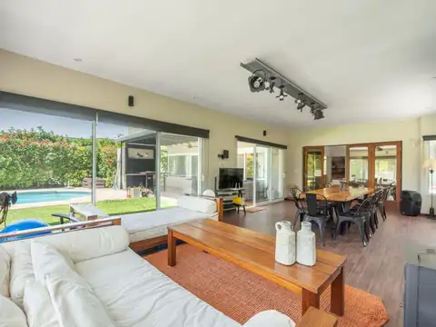 Venta casa B* Villa Olivos lote central,Km 36