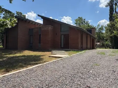 Casa 3 ambientes con 3 baños