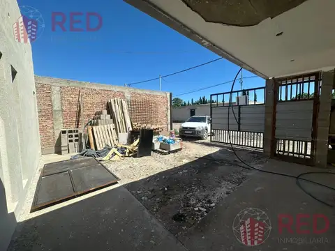 Casa 5 ambientes con 2 baños