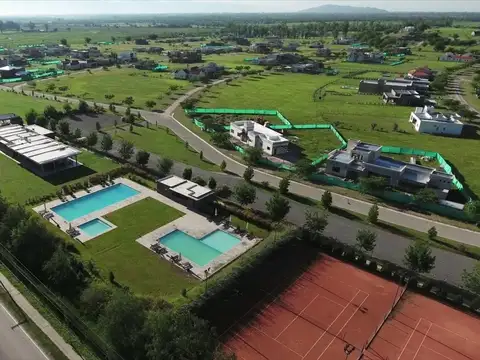 Terreno en Venta en Praderas De San Lorenzo, USD 170.000