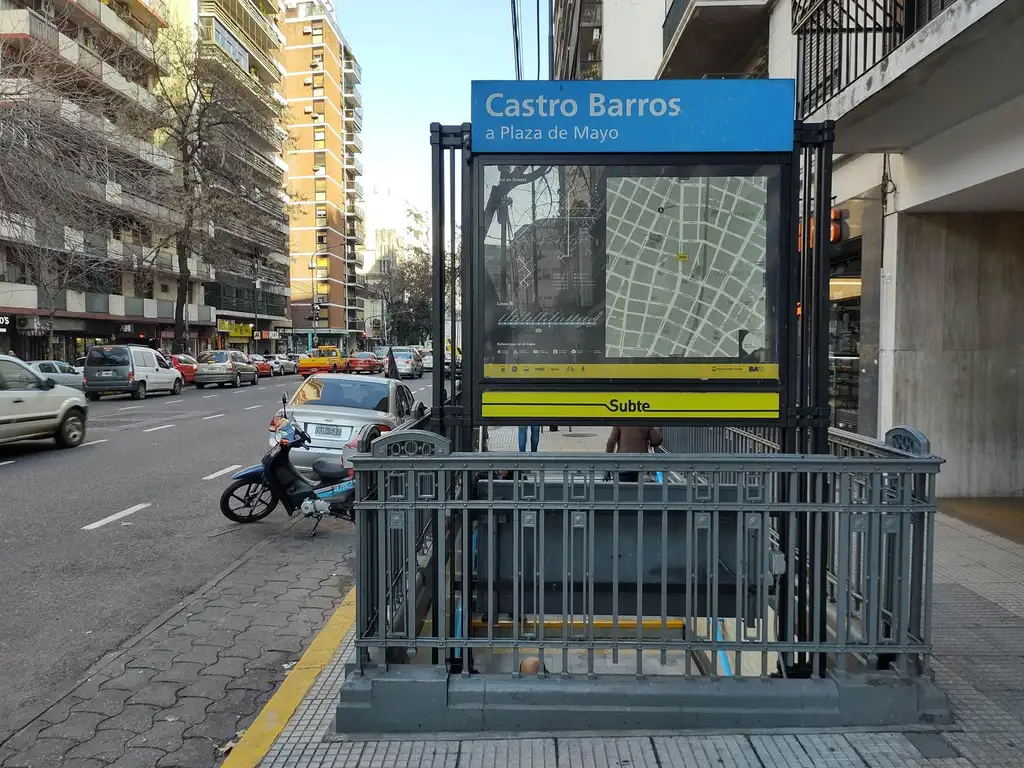 Av Rivadavia al 3900