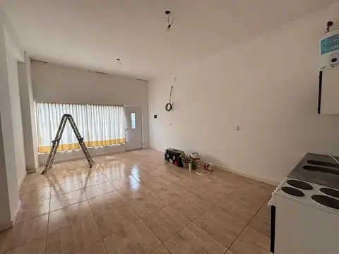Local en Alquiler en Moron Sur, $ 550.000